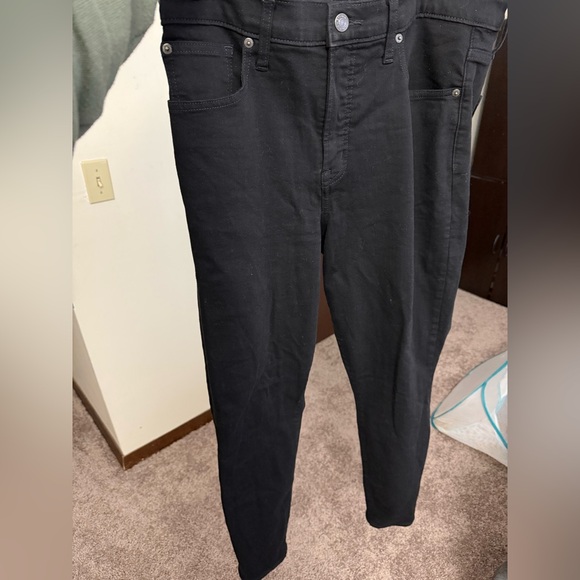 Gap - Absolute Black High Rise True Skinny Women’s Jeans - Picture 4 of 5